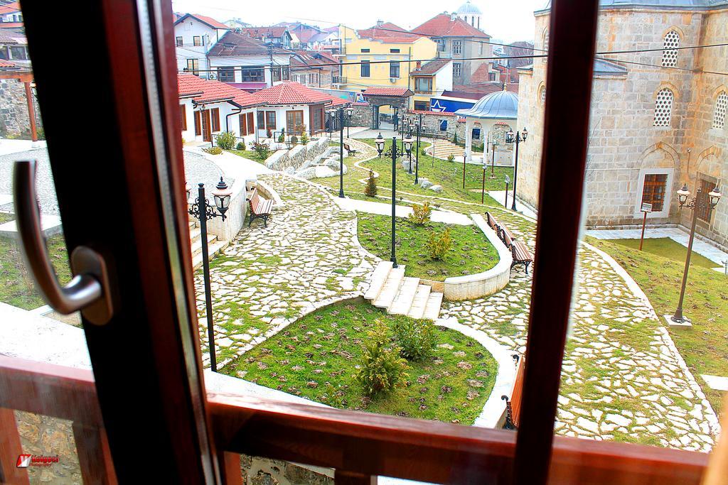 Hotel Prizreni ภายนอก รูปภาพ