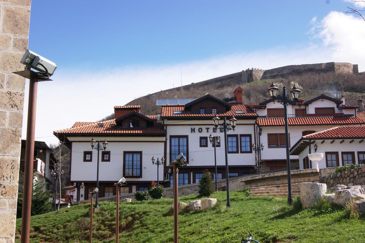 Hotel Prizreni ภายนอก รูปภาพ