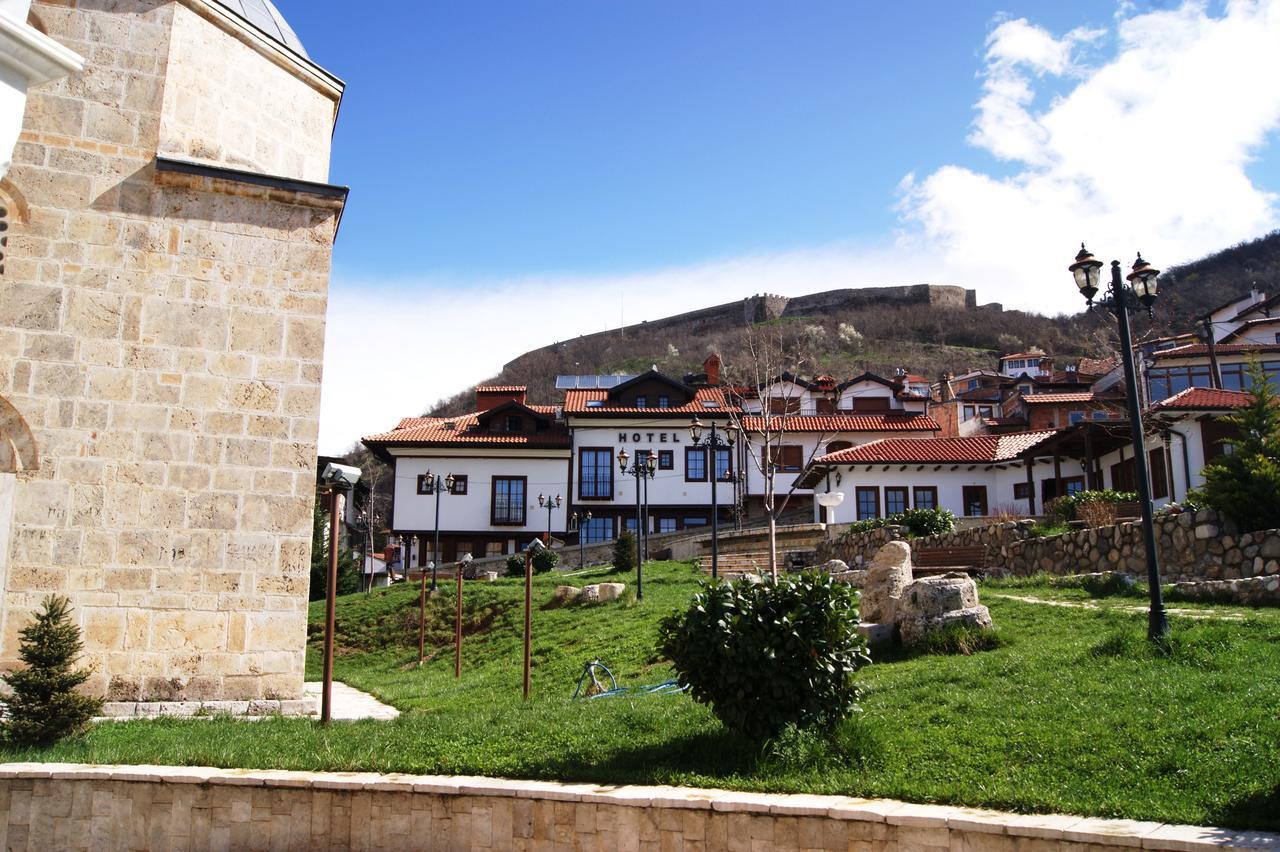 Hotel Prizreni ภายนอก รูปภาพ